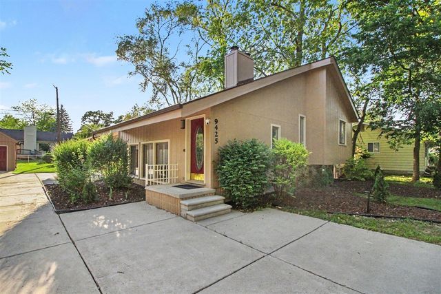 9425 Lamont Street, Livonia, MI 48150