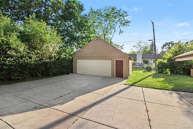 9425 Lamont Street, Livonia, MI 48150