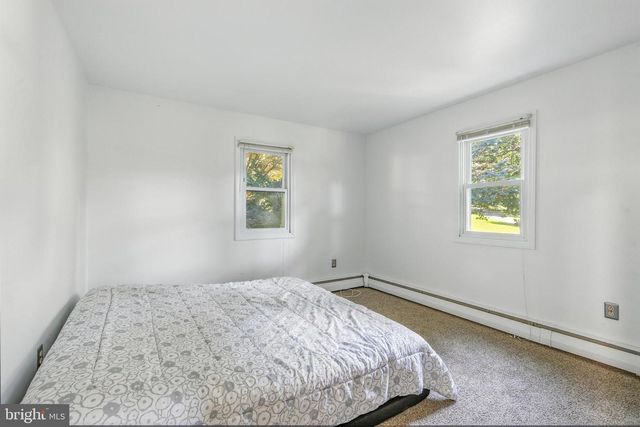 746 W HOFFECKER RD, Pottstown, PA 19465