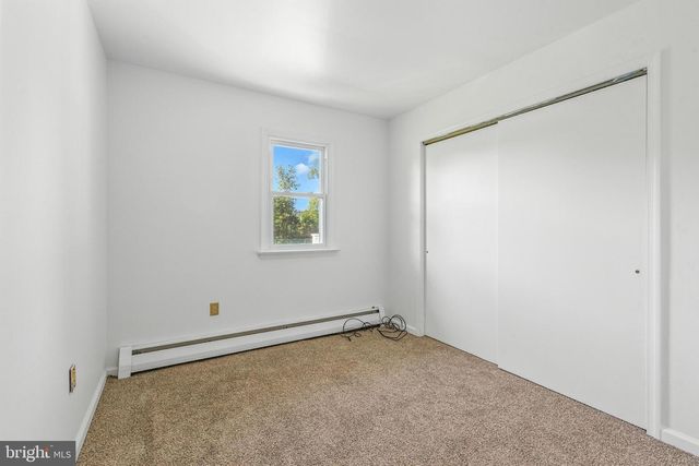 746 W HOFFECKER RD, Pottstown, PA 19465