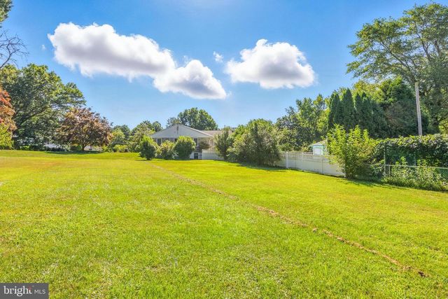 746 W HOFFECKER RD, Pottstown, PA 19465