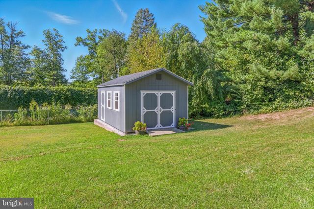 746 W HOFFECKER RD, Pottstown, PA 19465