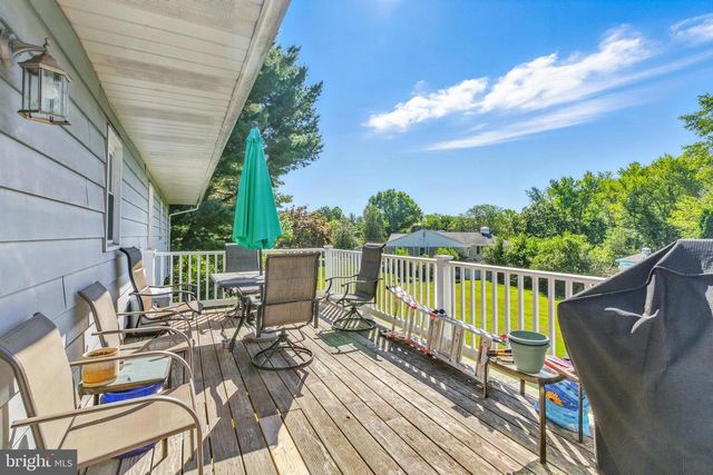746 W HOFFECKER RD, Pottstown, PA 19465