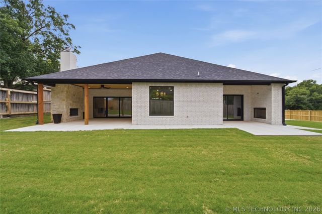 2405 E 26th Street, Tulsa, OK 74114