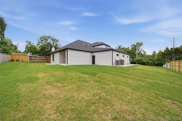 2405 E 26th Street, Tulsa, OK 74114