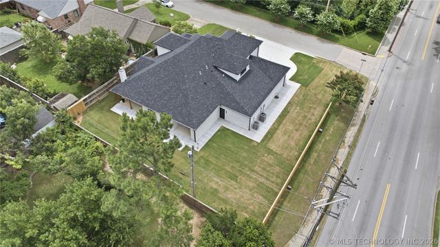 2405 E 26th Street, Tulsa, OK 74114