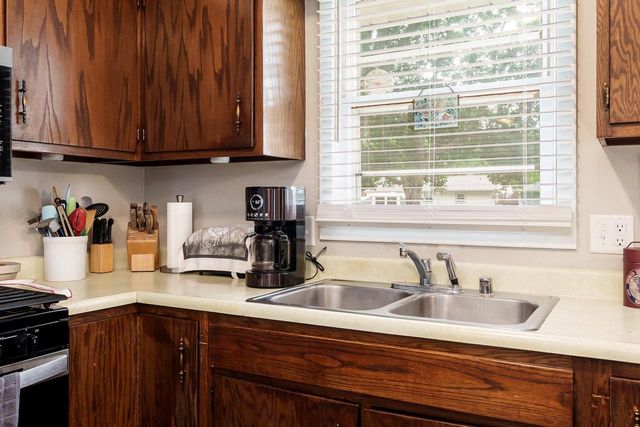 1437 S Chatham Street, Janesville, WI 53546