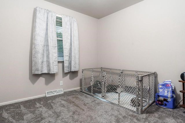 1437 S Chatham Street, Janesville, WI 53546