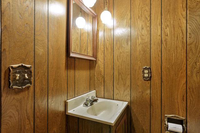 1437 S Chatham Street, Janesville, WI 53546