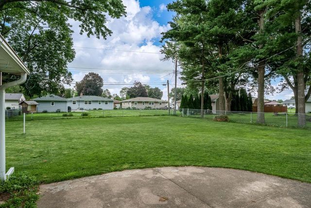 1437 S Chatham Street, Janesville, WI 53546