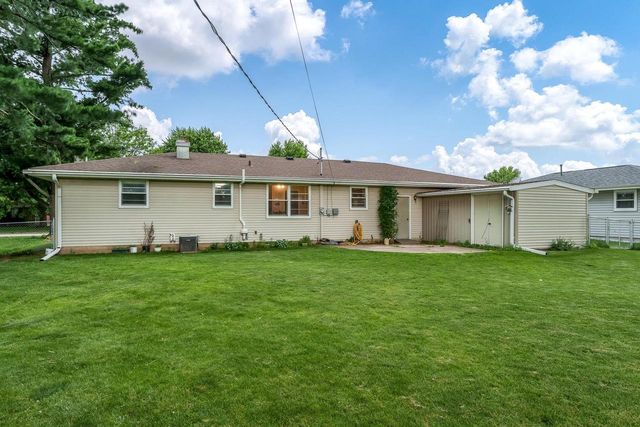 1437 S Chatham Street, Janesville, WI 53546