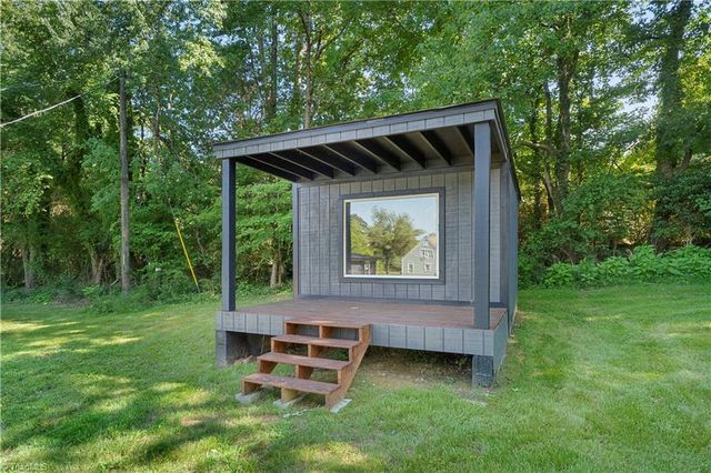 242 Hub Everhart Road, Thomasville, NC 27360