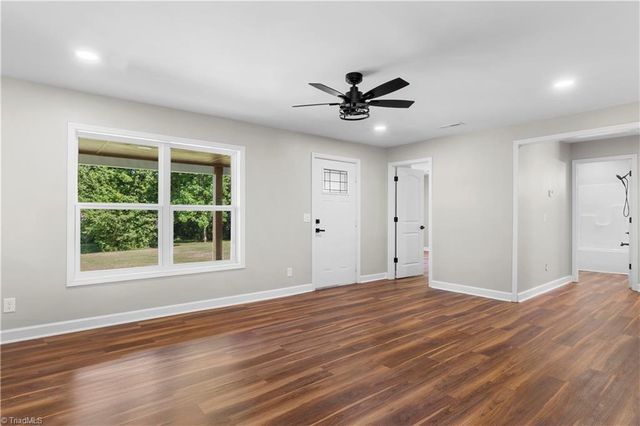 242 Hub Everhart Road, Thomasville, NC 27360