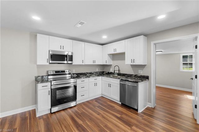 242 Hub Everhart Road, Thomasville, NC 27360