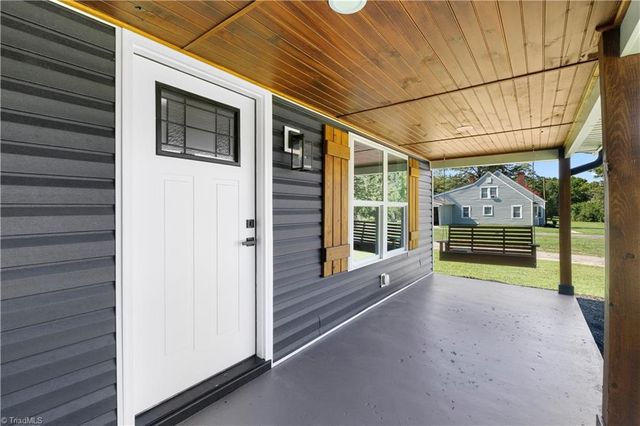 242 Hub Everhart Road, Thomasville, NC 27360