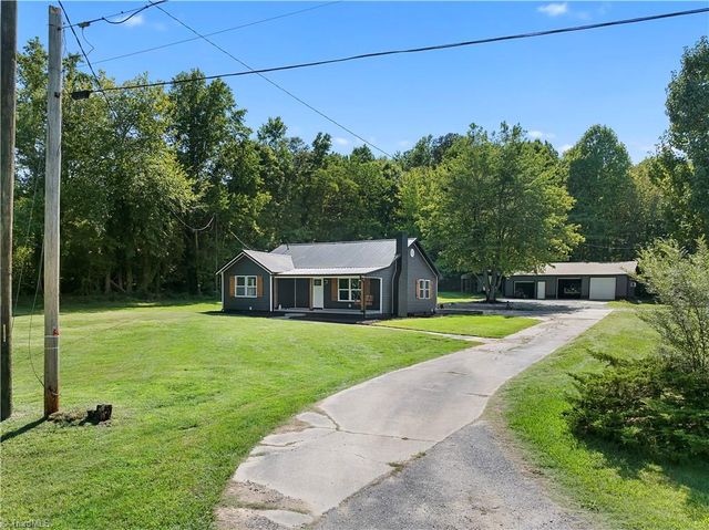 242 Hub Everhart Road, Thomasville, NC 27360