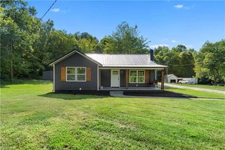 242 Hub Everhart Road, Thomasville, NC 27360