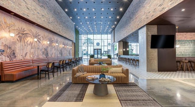 434 N ORANGE AVENUE, Orlando, FL 32801