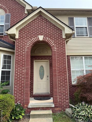 15584 Timbers Edge Drive, Clinton Township, MI 48035