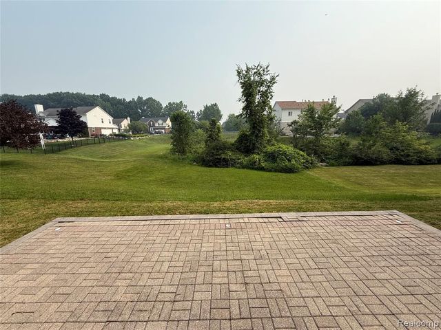 15584 Timbers Edge Drive, Clinton Township, MI 48035