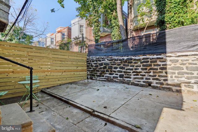 131 W ABBOTTSFORD AVE, Philadelphia, PA 19144