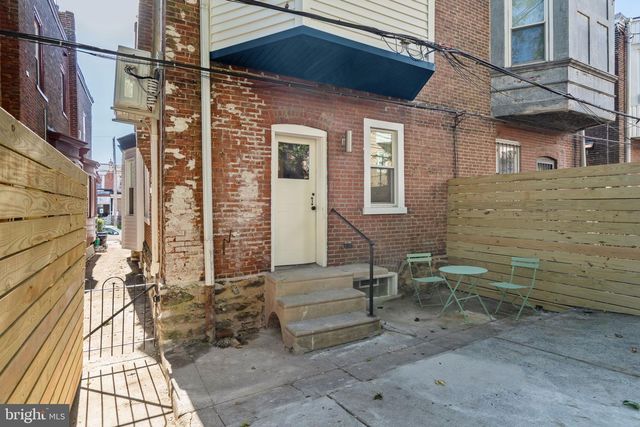 131 W ABBOTTSFORD AVE, Philadelphia, PA 19144