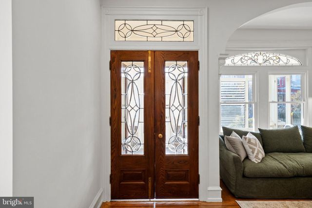 131 W ABBOTTSFORD AVE, Philadelphia, PA 19144