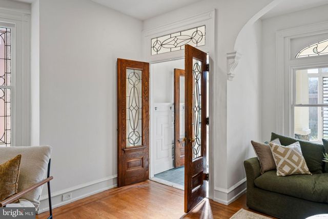131 W ABBOTTSFORD AVE, Philadelphia, PA 19144