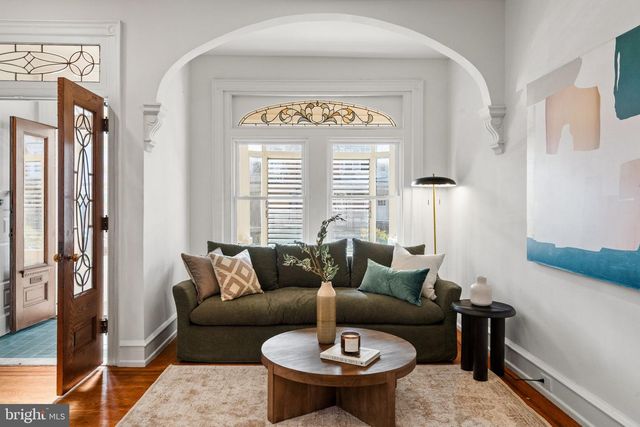 131 W ABBOTTSFORD AVE, Philadelphia, PA 19144