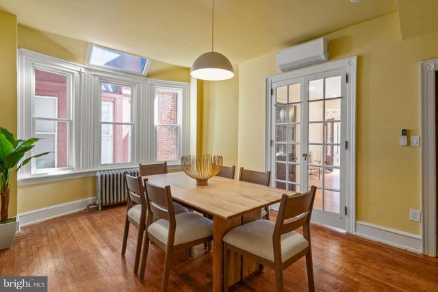 131 W ABBOTTSFORD AVE, Philadelphia, PA 19144