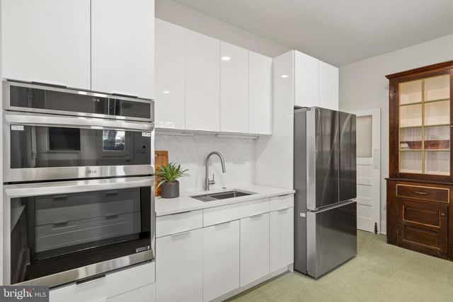 131 W ABBOTTSFORD AVE, Philadelphia, PA 19144