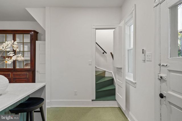 131 W ABBOTTSFORD AVE, Philadelphia, PA 19144