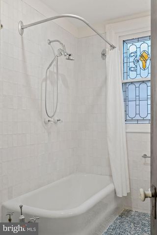131 W ABBOTTSFORD AVE, Philadelphia, PA 19144