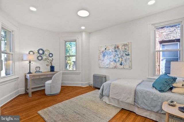 131 W ABBOTTSFORD AVE, Philadelphia, PA 19144