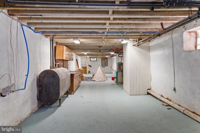 131 W ABBOTTSFORD AVE, Philadelphia, PA 19144
