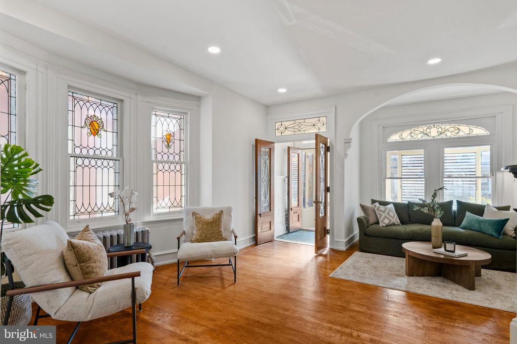 131 W ABBOTTSFORD AVE, PHILADELPHIA, PA 19144 — photo 3