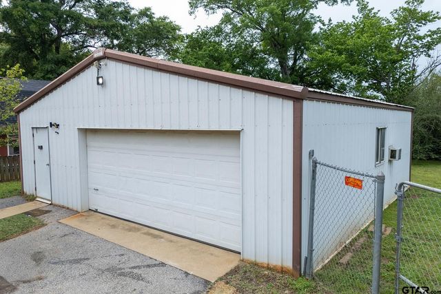 9823 County Road 2228, Whitehouse, TX 75791