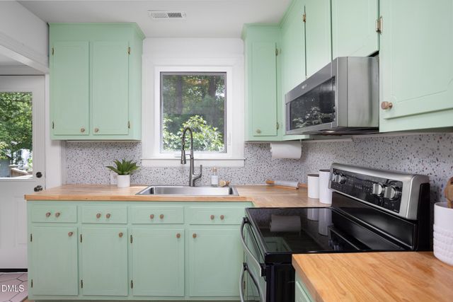110 E Maynard Avenue, Durham, NC 27704