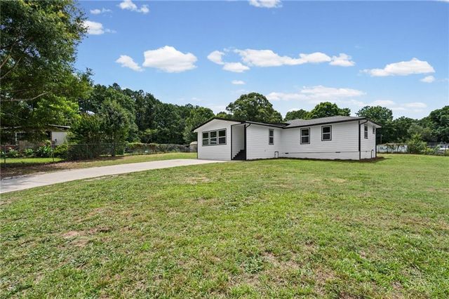 203 Hill Street, Auburn, GA 30011