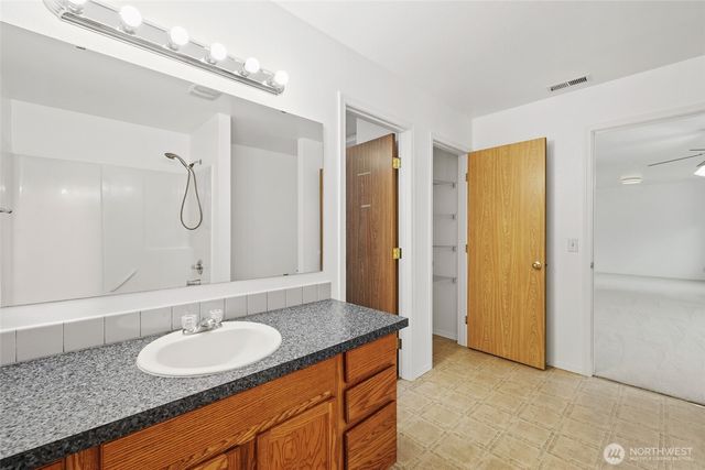 1116 Daffodil Avenue NE, Orting, WA 98360