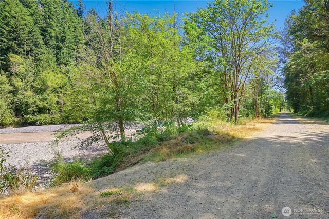 1116 Daffodil Avenue NE, Orting, WA 98360