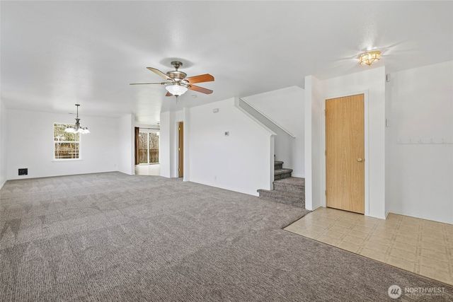 1116 Daffodil Avenue NE, Orting, WA 98360