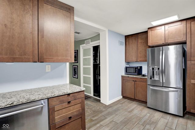 3715 Governors Road, Indianapolis, IN 46208