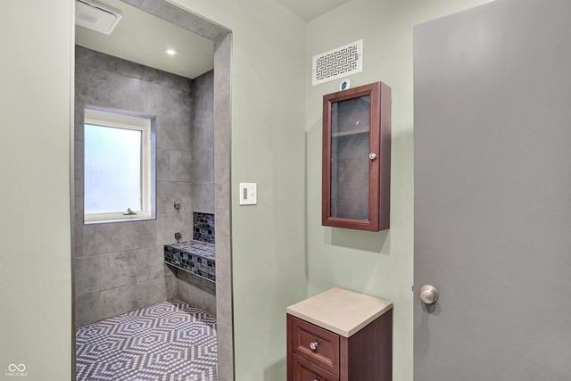 3715 Governors Road, Indianapolis, IN 46208