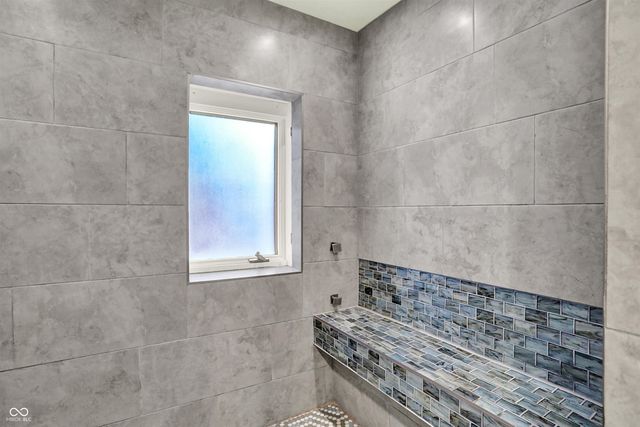 3715 Governors Road, Indianapolis, IN 46208