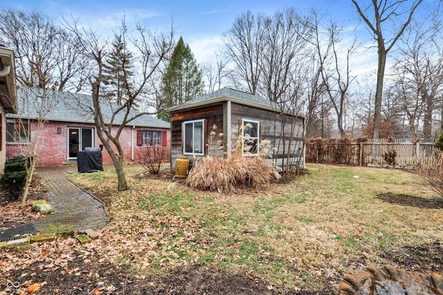 3715 Governors Road, Indianapolis, IN 46208