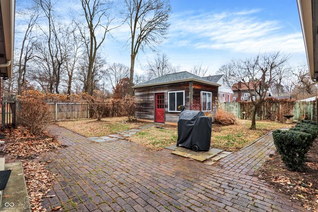 3715 Governors Road, Indianapolis, IN 46208