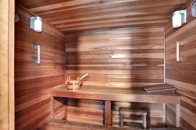 3715 Governors Road, Indianapolis, IN 46208