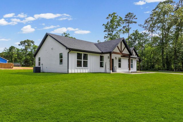 141 Summer Place, Livingston, TX 77351
