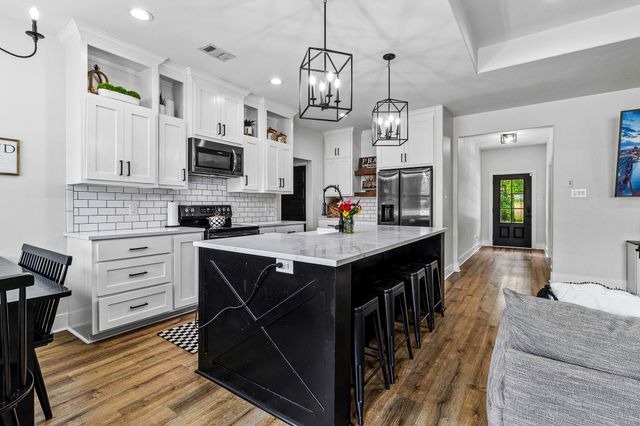 141 Summer Place, Livingston, TX 77351